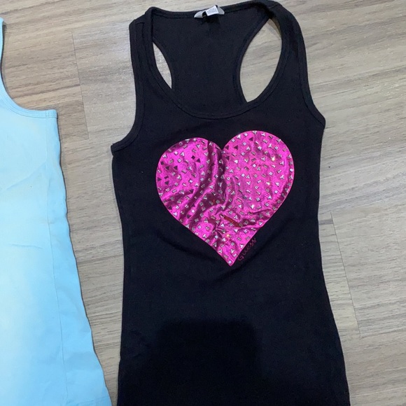 GUESS girls 3 for $25 tanks - Picture 4 of 4